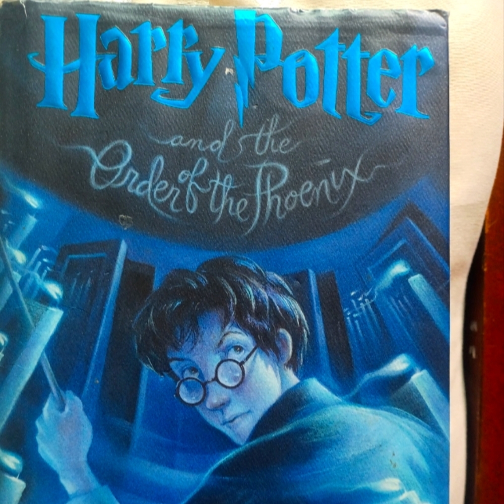 HARRY POTTER BOOK (used)  Reduced for Christmas!!!